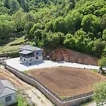 Апартаменты Oνειροπετρα 4