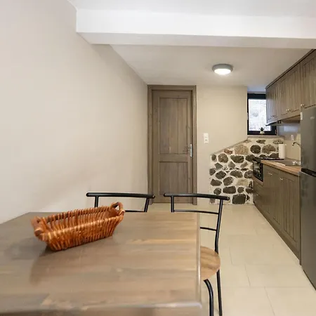 Oνειροπετρα 4 * Mouzaki