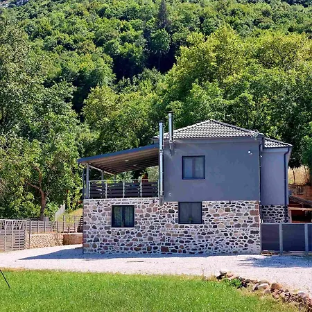 Διαμέρισμα Oνειροπετρα 4